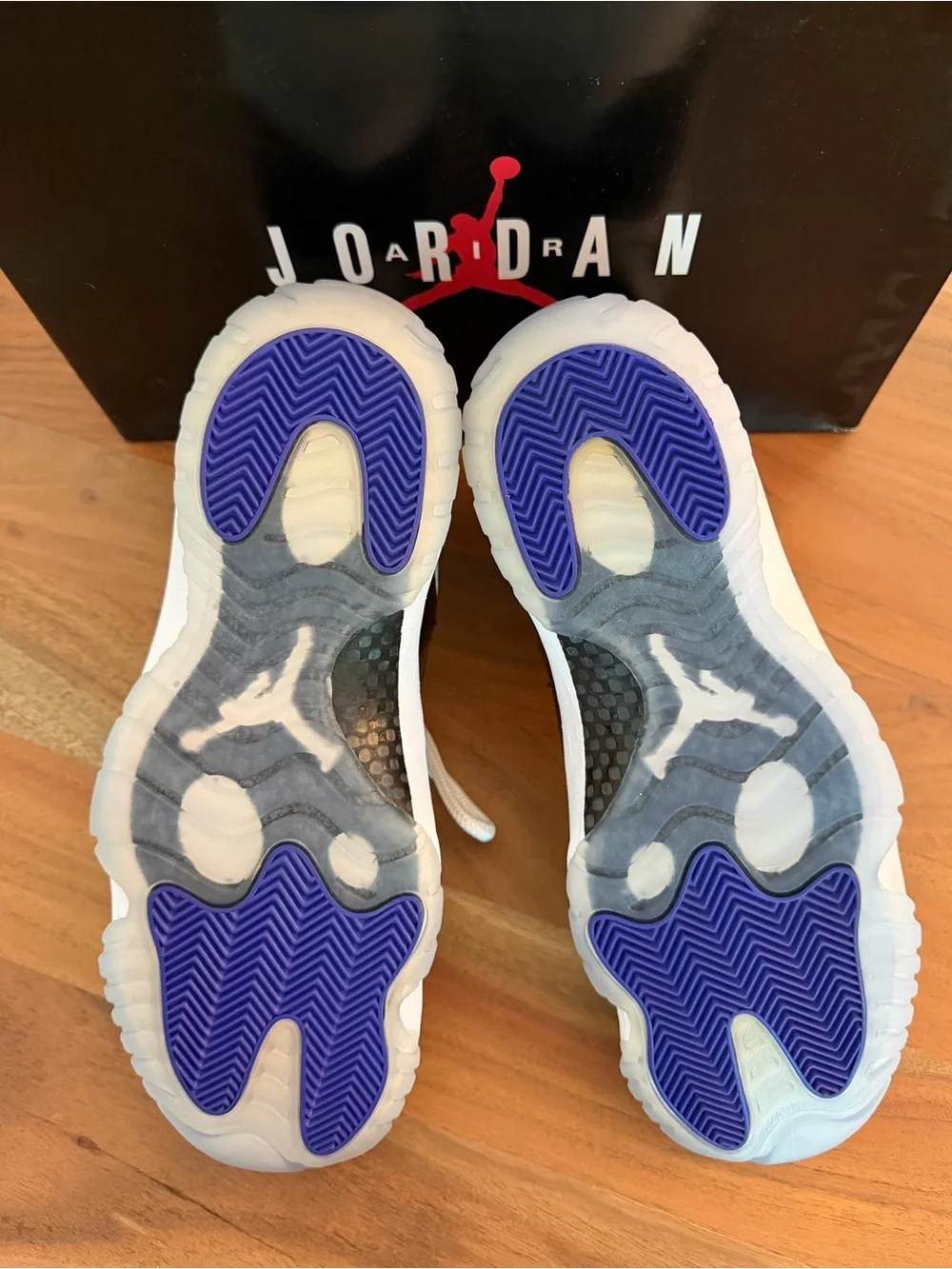 Air Jordan 11 Retro Concord